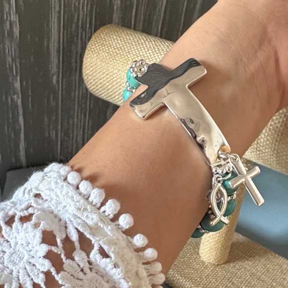 Turquoise Bead Silver Cross Charm Bracelet - Picture 3 of 4